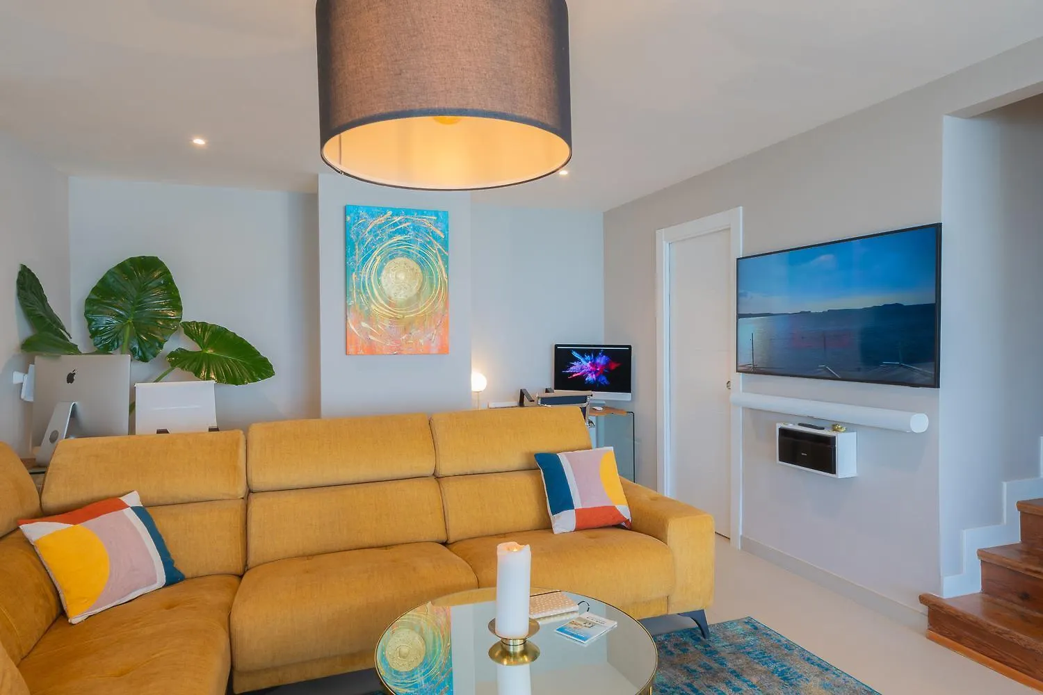 アパート Seaside Tranquility And Urban Luxury - Stylish Duplex In Torremolinos W Jacuzziアパートメント