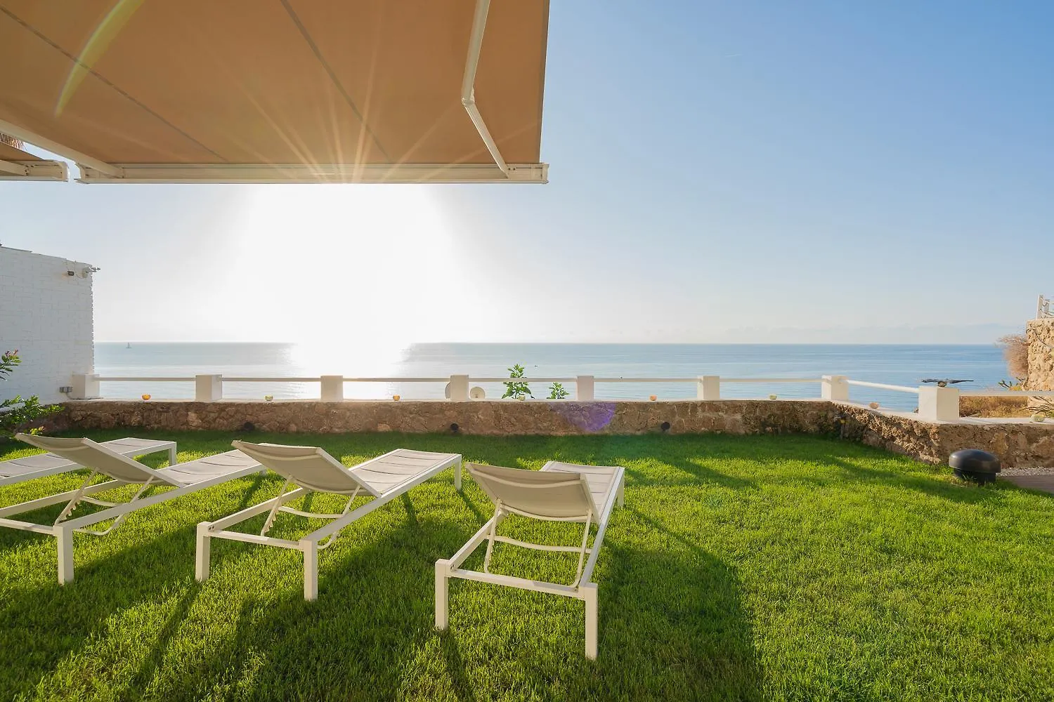 Seaside Tranquility And Urban Luxury - Stylish Duplex In Torremolinos W Jacuzzi Διαμέρισμα Ισπανία