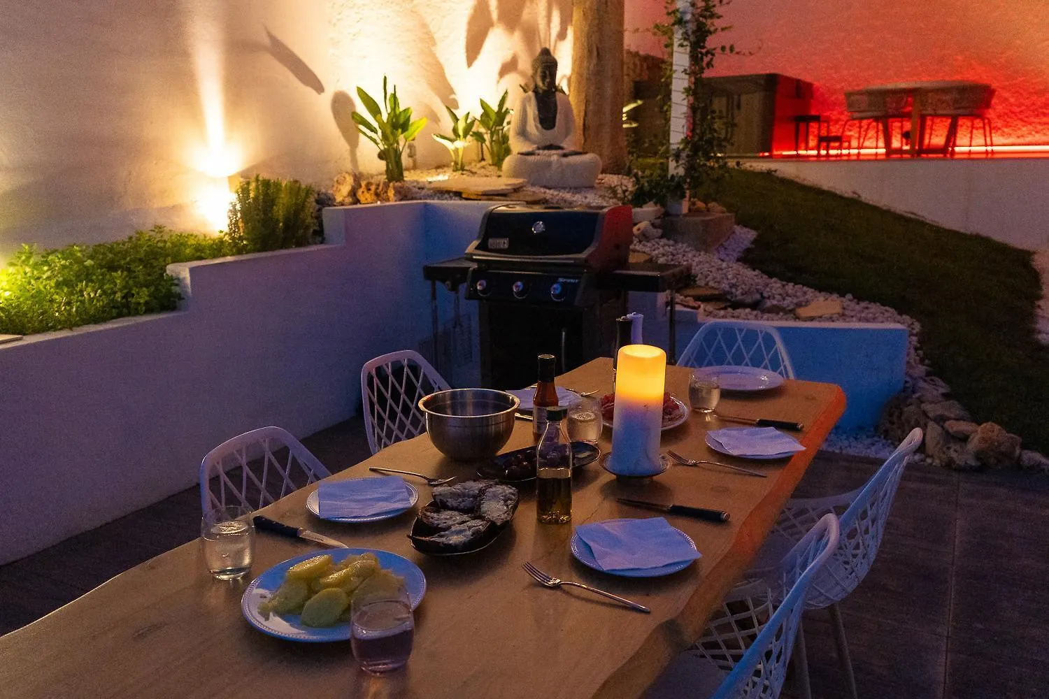 Seaside Tranquility And Urban Luxury - Stylish Duplex In Torremolinos W Jacuzzi Apartment