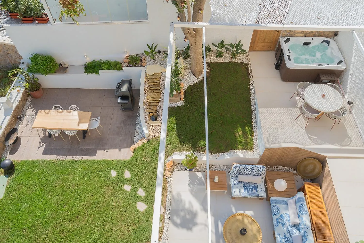 Seaside Tranquility And Urban Luxury - Stylish Duplex In Torremolinos W Jacuzzi Apartment